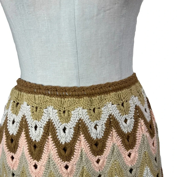 Free People Heat of the Moment Cotton Crochet Mini Skirt Tan Peach Size Large - Picture 3 of 13